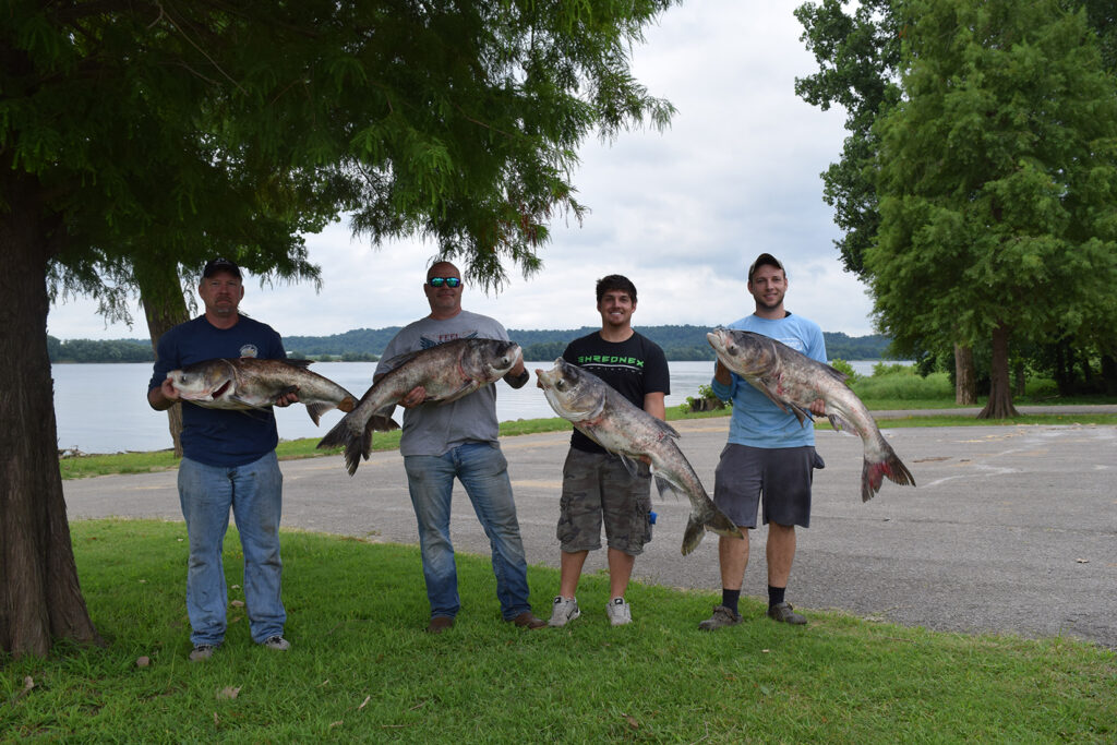 “Quality Carp Management” Team Wins SIC Foundation's Bowfishing Tournament