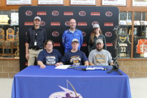 Johnathan Moore signs with SIC Archery