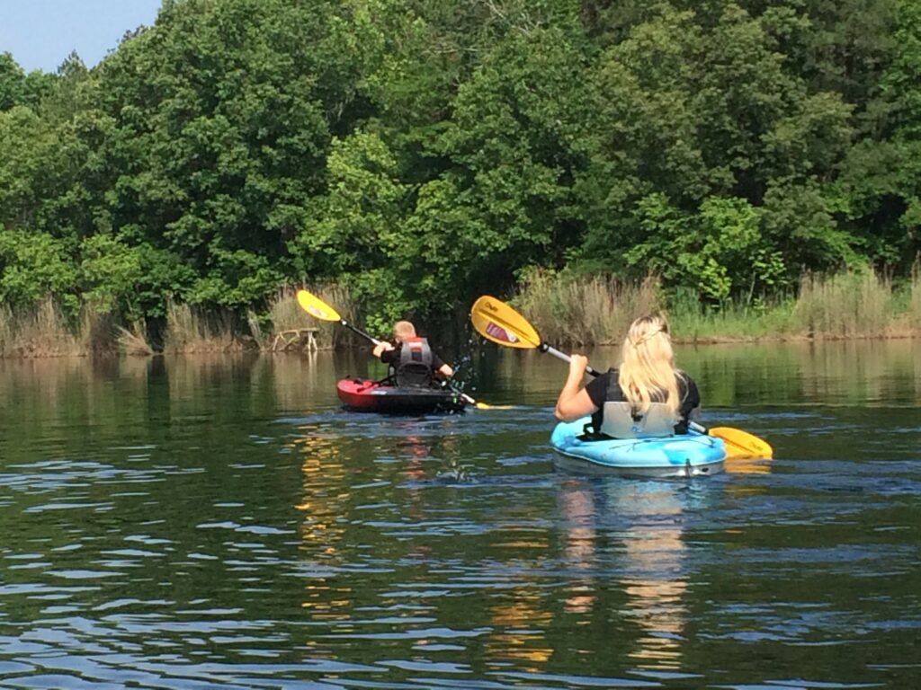 Anne And Walker Eisenhower Kayaking Sahara Lake Southeastern Illinois College